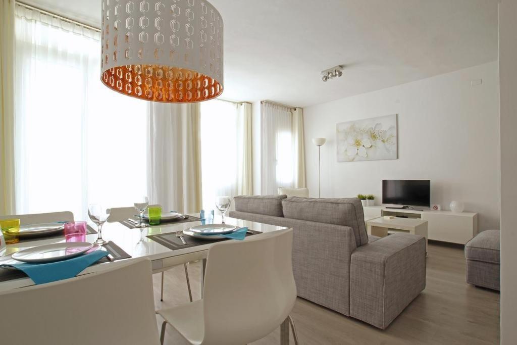 Warm Sands Apartment By Hello Homes Sitges Zewnętrze zdjęcie