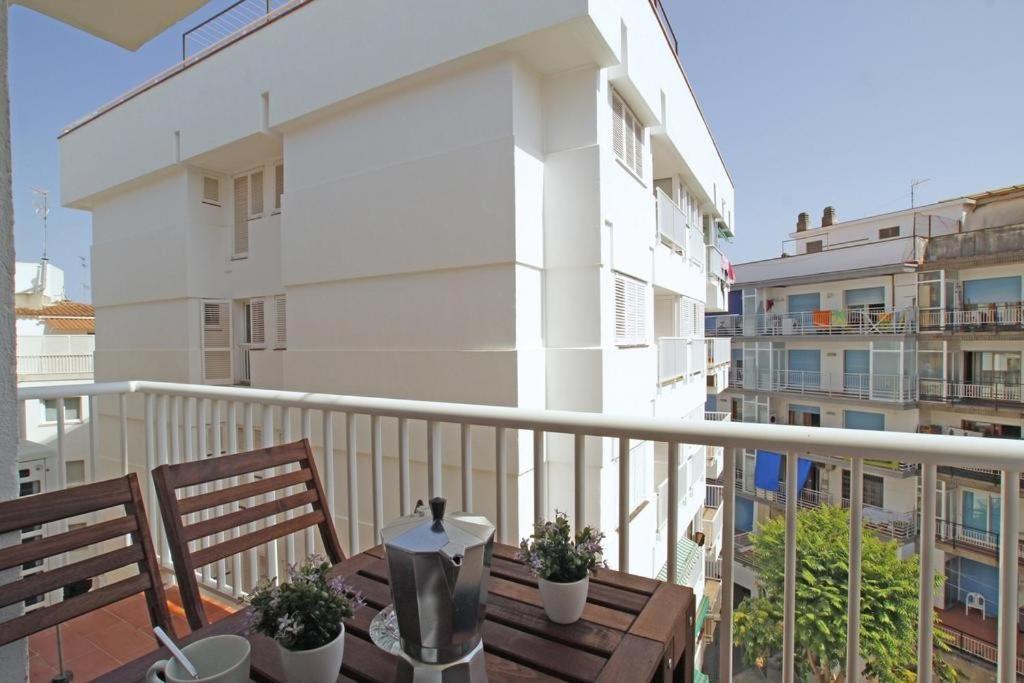 Warm Sands Apartment By Hello Homes Sitges Zewnętrze zdjęcie