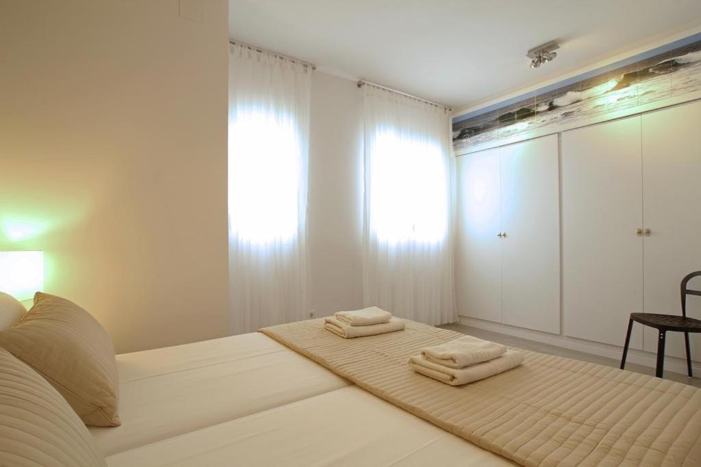 Warm Sands Apartment By Hello Homes Sitges Zewnętrze zdjęcie